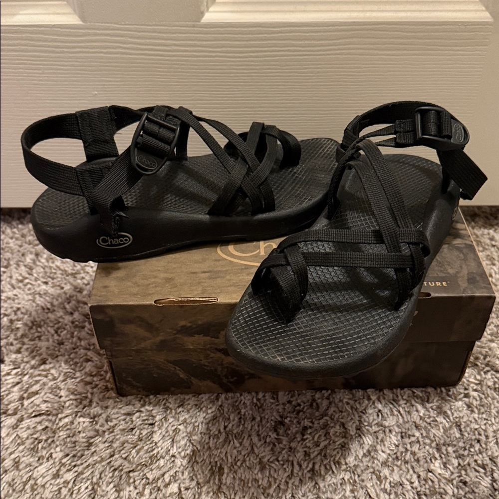 Chaco Women's Classic Black Sandals